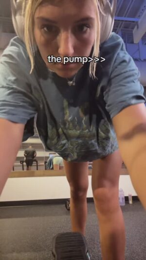 Ambie Bambii Instagram - #explore #trending #viral #explorepage #gym #gymmotivation #gymlife #gymgirl