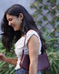 Actress Ambika Vani HD Photos and Wallpapers January 2025