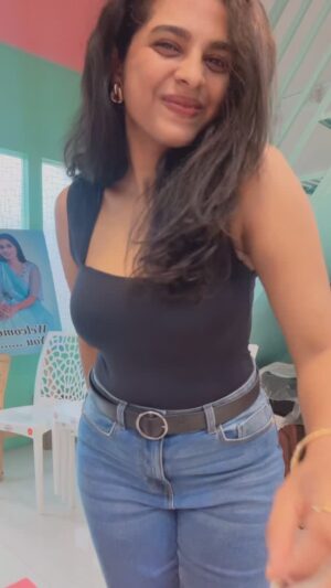 Amruta Dhongade Instagram - Let’s clear some draft🤌♥️🥳
Missing this place @punemakeupartist__bshree 🤌♥️
.
.
.
#amruta #dhongadeamruta #dhongadepics #amrutadhongadeofficial #amrutadhongadefc #amrutadhongade5