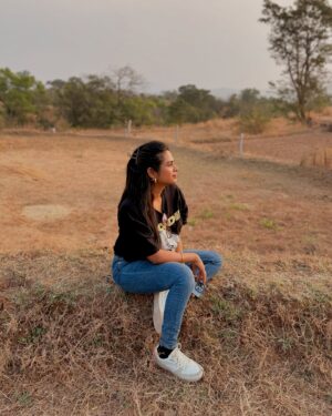 Amruta Dhongade Instagram - 🍁
.
.
#amrutadhongadeofficial #dhongadeamruta #amrutadhongadefc #amrutadhongadefc #dhongade #amrutadhongade_official #nature