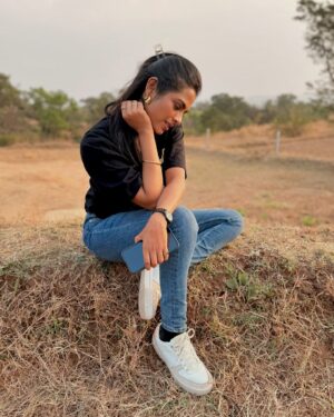 Amruta Dhongade Instagram - 🍁
.
.
#amrutadhongadeofficial #dhongadeamruta #amrutadhongadefc #amrutadhongadefc #dhongade #amrutadhongade_official #nature