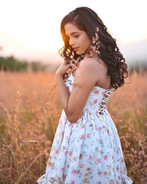Amruta Dhongade Instagram - 🕊️
.
.
Pc - @kuldip1985 
MuA - @balikatandale.makeupartist 
Outfit- @vaidehi_behere_jadhav 
.
.
#amrutadhongadeofficial #amruta #amruta #dhongade #dhongadeamruta #amrutadhongde #sunshine #sunsetvibe #photos