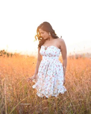 Amruta Dhongade Instagram - 🕊️
.
.
Pc - @kuldip1985 
MuA - @balikatandale.makeupartist 
Outfit- @vaidehi_behere_jadhav 
.
.
#amrutadhongadeofficial #amruta #amruta #dhongade #dhongadeamruta #amrutadhongde #sunshine #sunsetvibe #photos