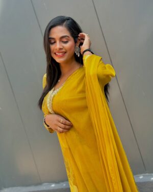 Amruta Dhongade Instagram - Ishq hai…❤️
.
.
.
Pc - @rravi.shelke1227 🙌
.
.
.
#amrutadhongadeofficial #dhongadeamruta #amrutadhongade #amrutadhongadefc #amuchigang #maharashtrachimirchi