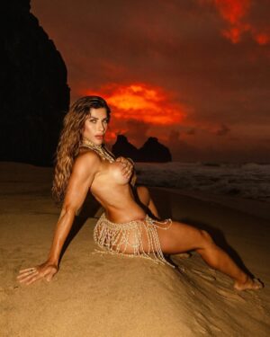 Ana Paula Minerato Instagram - #Noronha ❤️ @neuronha 💫