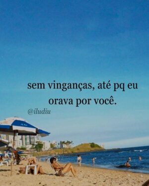 Ana Paula Minerato Instagram - Noronha nunca decepciona 
🐬☀️🌴🌈🌔🦎🐚🌊