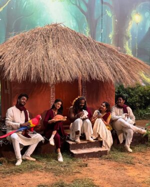 Anaswara Rajan Instagram - ബേബിയുടെ പൈങ്കിളി തപോവനത്തിലേക്ക് സ്വാഗതം 🌺

Turn up the energy, turn up the love! 🎵🔥 Painkili’s Baby Baby promo video is out now 🎬

Painkili in theatres from February 14th.