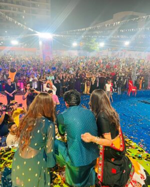 Anchal Sahu Instagram - 1000 episodes of PARINEETII. 💫 

This is not just a number, it’s a journey we’ve walked together with you. From small towns to big cities, you’ve welcomed us into your homes and hearts, and we couldn’t be more grateful. 

Every emotion, every tear, and every smile on this show is connected to the love and support you’ve given us. Parineetii is not just a show, it’s a part of your lives, your stories, and your relationships. 

This milestone belongs to you. Thank you for standing by us, for watching, for feeling, and for making us a part of your family. Without you, this dream would never have come true. 

Here’s to the beautiful bond we share and many more moments to come. Dil se shukriya! ❤️🙏

Forever grateful to @ektarkapoor @tanusridgupta @beinganilnagpal @kavi_nagpal @shivangisinghchauhaan @tripathi.mrinal @varunthebabbar @balajitelefilmslimited for this opportunity. 

Thankyou @kushalz @ritesh.n.yadav @tanyaa03 @shyam.s.gupta_1992 for being our pillars of support.

Team parineetii @vaishnavimacdonald_official @alkamogha @soniashri19 @anchalsahuofficial @tanvi.dogra @sparshkotwal @mansii.jain1 @aakash_talwar @siabhatia_official @officialrishigrover @ashishdixitofficial 
@jeetuvaziraniofficial @manjaster @sahibvohra007 @seema.anand27 @theshilpaagnihotri 

 #Parineetii #AapkaApnaShow
 #Parineetii1000 #ForeverGrateful