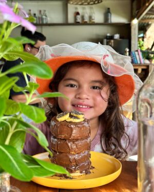 Andi Eigenmann Instagram - Dire ra sa kun hae an malinawon.
Hinay hinay, mo hilom ra.
Tanan para sa pamilya.
♥️