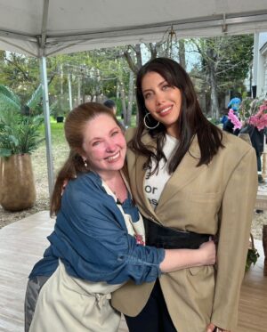 Andrea Del Boca Instagram - Aprendí y fui FELIZ.!! 

Gracias @wanda_nara por pensar en mi 💖

Gracias @marubotanaok @mundochristophe @dbetular por enseñarme con amor y respeto 💞

Gracias @bakeoffar @telefe @kocawa @darioturo @guillermo.pendino @fedelevrino por permitirme jugar y mostrarme como soy, sin un personaje de por medio 💘

Gracias a los mejores compañeros de carpa del MUNDO ⛺️🌎💓

Gracias a público por engancharse y apoyarme..!! 💖

GRACIAS ♾️