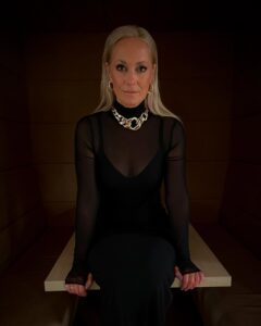 Actress Angela Finger-Erben HD Photos and Wallpapers February 2025