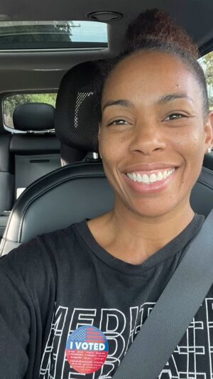 Angela Lewis Instagram - Today, I cast my ballot for the person who will protect my right to choose what’s best for my body, my knowing that black women deserve safe, sacred, healthy, and joyous births, and who understands that it will take policy…all hands on deck…an absolute yes to equity to move these mountains of injustice. My vote is for #kamalaharris2024 Who are you voting for? No need to tell me. Just #vote And on the count of three…Go!

#kamalaharris #democracy #ivoted #momnibus
