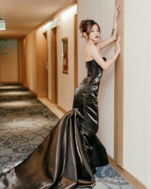 Angeli Khang Instagram - GALA 2024 ✨ late post…

MUA: @xiichoi_hmua 
Hair Stylist: @fhedz_cordero 
Stylist: @pattyyap 
Accessories: @xandrapuyatcouture 
Photographer: @tolitstagramm 
By: @niceprintphoto