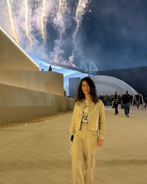 Angelika Revva Instagram - Кристина Агилера, прежняя, мощная, красивая.. Потрясающий концерт.. дочь счастлива, а значит и мама ❤️🙏🏼😂 

@alisarevva
@xtina 🫶
#каникулы