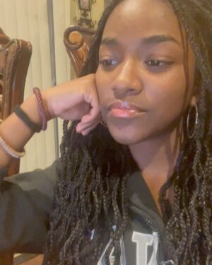 Aniela Gumbs Instagram - Season 21 #GreysAnatomy Letsssss gooo New Season #Zola #homework #teen #anielagumbs #scholar #cute #fit #fun #actor #cast @greysabc #bestshowever #ReadyToWork @shondarhimes @shondaland @therealdebbieallen @ellenpompeo #like #comment #follow #love