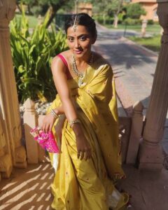 Actress Anindita Bose HD Photos and Wallpapers February 2025