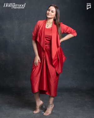 Anjali Anand Instagram - We capture Roshan Mathew (@roshan.matthew), Aditi Rao Hydari (@aditiraohydari), Sonakshi Sinha (@aslisona), Ali Fazal (@alifazal9), and Anjali Anand (@anjalidineshanand) as they reflect on their clutter-breaking performances this year, the current, shaky state of the film industry and more.

Chairperson: Avarna Jain (@avarna_jain)
COO: Jamal Shaikh (@jamalshaikh)

Editor: Anupama Chopra (@anupama.chopra)
Deputy Editor: Sneha Menon Desai (@missusdesai)
Photographer: Beej Lakhani (@beejlakhani)
Styling Consultant - Ekta Singh (@ekta_singh96)
Head of Social: Tanya Verma (@tanyaverma_95)
Social Media Lead: Suvigya Buch (@suvigyabuch)
Social Media Intern: Aarya Shah (@aaryashah10)
DOP: Aashray Rao (@raoaashray)
Video Editor: Tribhuvan Chander (@tribhuvanchander)
Producer: Arpit Sawant (@sawant.arpit)
Production Supervisor: Vir Suryawansshi (@vir_suryawansshi)

Aditi Rao Hydari
Outfit- @studiorigu 
Styled by- @sanamratansi 
Team- @jannat__r 
Hair and Make Up- @shraddhamishra8
Hair and Make Up team- @ritu.purohit.9
Artist Management- @think_talkies

Roshan Mathew 
Styled by- @damini_styles
Hair and Make Up- pankaj_hair_rtist
Artist Management- @exceedentertainment

Anjali Anand 
Styled by- @shaleenanathani
Style team- @samridhi_.jain and @simrankumar19
Outfit- @jade_bymk 
Jewellery- @studioviange
Makeup- @mallika_bhat 
Hair- @pinkyroy9467
Artist Management- @nilesh_jadhav_01 and @abid6288

Ali Fazal
Styled by- @anishagandhi3 and @rochelledsa
Artist Management- @hardlyanoanymous_2.0

Sonakshi Sinha 
Outfit- Personal Wardrobe
Artist Management- @communiquefilmpr 

THR India Host- Suchin Mehrotra (@suchin545)
Styled by- @ekta_singh96
Hair and Make Up- Kausar Latif (@makeoverbykausar)

Space Partner- G5A (@g5afoundation)
Roundtable Partner- Vedica Himalayan Spring Water (@vedicaspring)

An @rpsg.lifestylemedia publication
Brought to you by the @rpsggroup

#TheHollywoodReporterIndia