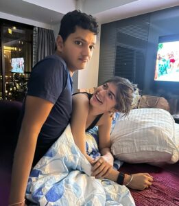 Actress Anjini Dhawan HD Photos and Wallpapers February 2025