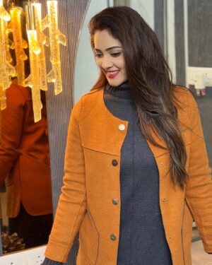 Anju Jadhav Instagram - 🥰Layered in warmth and new thoughts this January ❄️✨ Embracing the chilly vibes and cozy moments. Here’s to a season of fresh beginnings and happy hearts! 💖 #WinterVibes #NewYearNewMe”