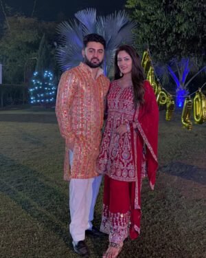 Anju Jadhav Instagram - “Celebrating the warmth of family and the joy of Lohri and Sankranti! 🌾✨✨ Enjoying the winter vibes in Delhi with bonfires, tasty treats, and unforgettable memories. Here’s to traditions that bring us closer together! ❤️🔥 #FamilyTime #Lohri #Sankranti #DelhiDiaries”
