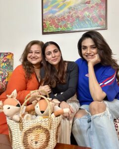 Actress Anjum Fakih HD Photos and Wallpapers February 2025