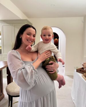 Annie Clark Instagram - Our baby boy is so lucky 🥺 Feeling so grateful for all the love this weekend! House reno is almost done ✔️ nesting is in full-force ✔️ Baby Karaim, we are (just about) ready for you 🩵