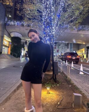 Anon Instagram - 念願のさくら坂のイルミネーションに
連れて行ってもらった🫣😍💭💭
誘ってくれてありがとう⁺ପ( * ु°͈ᗜ°͈)ु

 #イルミネーション