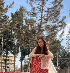 Anoosheh Rania Khan Instagram - 🤍🤍🤍

Dress by: @stitch._mania 
👠: @zapatla.pk 
.
.

.
.
.
#explorw #instagram #summers