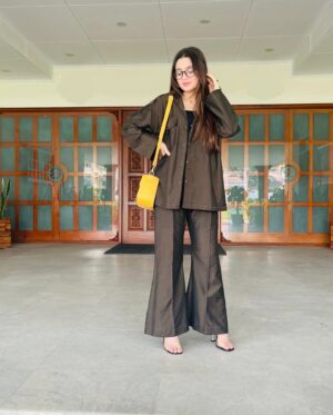 Anoosheh Rania Khan Instagram - ✨✨✨
Mashallah🧿🧿

Outfit by: @hurf.pk 
Bag by: @rtw_creation 
👠 : @thriftsteals.pk 
.
.
.
.
.
.
#explore #fashion #instagram #anooshehraniakhan