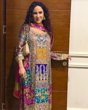 Anoushay Abbasi Instagram - DRUM ROLLLL!!! @mojizhasan got married last night 

Styled by my gorg sis @juvariaabbasi