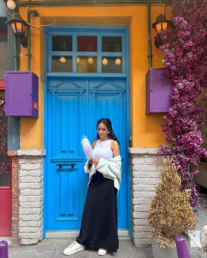 Anoushay Abbasi Instagram - - sweet and purple like my cotton candy 🫧 🍭

@goturkiye @go__istanbul