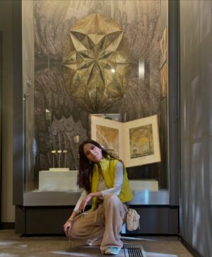 Anoushay Abbasi Instagram - - the wow world of DEM museum 

@goturkiye - @go__istanbul