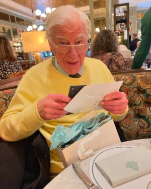 Anthea Turner Instagram - Happy 92nd Birthday Dad 🥳
You’re the bomb and we all love you ♥️
 @wendy_turner_webster came down with the ‘Lurgy’ so our trip the Greenwich Maritime Museum we will do on another day v soon. 
Not been there myself, since I played John Harrison in a Blue Peter film about Longitude wearing an itchy wig ! 🕰️ 😂

Last picture is one I gave Dad in a lovely frame. Mum had come filming with me, it was an about Britain holiday program and the subject was ‘rambling’ you can see here Mums idea of rambling clothes! 
I never saw her in Jeans, anything with a logo and even when she was ill always ‘front door ready’ with lipstick on should anyone pop in. ♥️♥️♥️