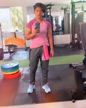 Anuja Mule Instagram - आपली चर्चा आहे कारण
आपला Attitude खतरा आहे😎 @anuja_mule_9146 #instagram #insta #instagood #instalike #instapost #instaohotography #instaphoto