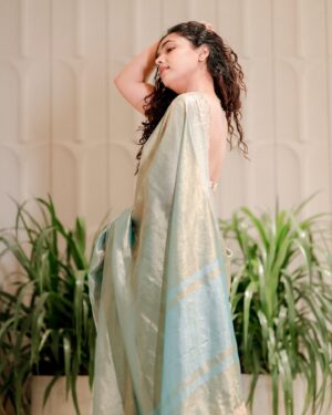 Anupama Gowda Instagram - ಬಾನು 🤍🌸

Saree :  @seragu_by_spurthi_gowda 
PC: @raghavstudios