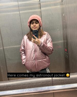 Anwesha Mukherjee Instagram - Which outfit did you like ? Entering 2025 with winter fashion and only good vibes #lastweek #photodump #ootd