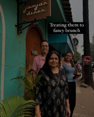 Anwesha Mukherjee Instagram - My annual Mumbai therapy #family #mumbai #love
