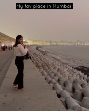 Anwesha Mukherjee Instagram - How blessed am I !! 😇❤️‍🩹🏠 photo dump of this week #mumbai - #delhi Christmas year end prep life🎄