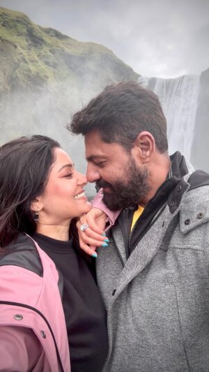 Archana Gupta Instagram - Amit, you have been so special to me from the moment you entered my life. Everything around me feels more beautiful with you by my side. Your unconditional love and support make every moment magical, and I know we’re here to stay—forever! I’m so excited to be your forever Valentine. Love you more with each passing day. ❤️

Happy Valentine’s Day 🤗❣️😘

#CountdownBegins #AmArLove 
[ Love, Relationship, Cherished, Couple, Forever ]
.
.
.
#valentinesday #bemine #couplegoals #lovestory #forevervalentine #loveofmylife #loveinspiration #relationshipgoals #trendingnow #foreverlove #bliss