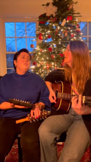 Ariane Moffatt Instagram - Wham!  Last Christmas avec @moffattariane 🎄❤️