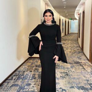 Aseel Hameem Instagram - سمو أمير منطقه ‫#جازان‬ يرعى حفل موسم ‫#شتاء_جازان_25‬  تحت شعار انسان جازان 

حيث يجتمع الابداع والانسانيه على مسرح سفينه الشتاء في الواجهه البحريه بمدينه ‫#جازان‬ 

شكرا على كم المحبه وكرم الضيافه شكرا على حضوركم الرائع ابهرتوني واسعدتوني اوعدكم بحفلات قادمه باذن الله 🤍

‫#اصيل_هميم‬ 
‫#شتاء_جازان_25‬ 
‫#السعوديه‬ 
‫#جازان‬ 
‏‪@Jazanfestivals‬ اشكر الجهه المنظمه امارة منطقة جازان وامانة منطقة جازان ✨
#شتاء_جازان