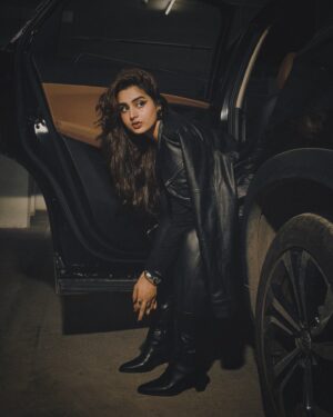 Ayesha Khan Instagram - Level up.
📷- @cs.photography17