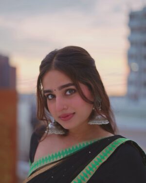 Ayesha Khan Instagram - ले चल वहाँ जो मुल्क तेरा है…
.
.
📷- @tdf.studioz 
Styled by - @sravyalavidi 
Wearing- @archithanarayanamofficial 
Jhumkas- @aditi_collection
Hairstylist- @arabellamakeupstudio