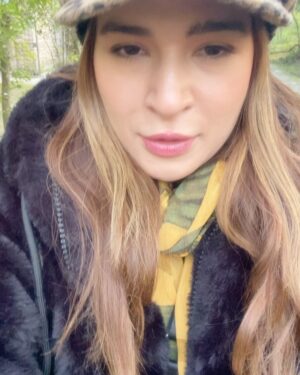 Ayesha Omar Instagram - When in Rome, roam…
I got to Roam with the best 👣🦅❤️

#roaming #rome #italia #roma #europe #travel #ayeshaomar #holiday #romanholiday #parks #animallover #travelgram #travelphotography #traveltheworld #travelblogger #love #choosehappiness #eatlocal #eatpraylove #dogperson