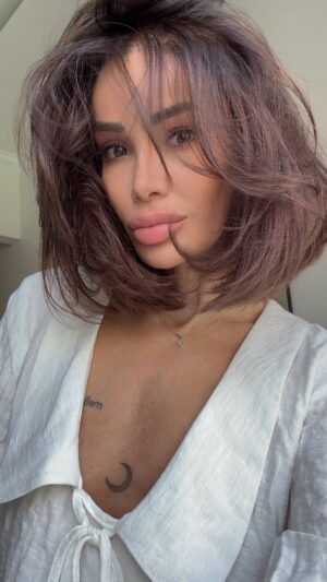 Ayza Anokhina Instagram - 🥹 я это сделала)