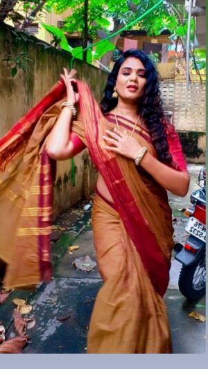 Bharatha Naidu Instagram - 🫰💥❤️#trending #artistlife #serial #suntv #bharathanaidu #mithrasbbacademy #professionalmakeup #lookoftheday #lookoftheday #makeupartist #annamserial