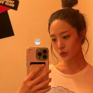Bhasidi Petchsutee Instagram - ชีเสิร์ฟ 🎂🫶🏻✨🤍~
