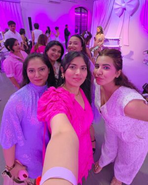 Bhumika Thakkar Instagram - Today for @hudabeauty UBE collection launch, how fun and pretty does the range look 🤩 Can’t wait to try 🙌

The Ube collection has Ube Birthday Cake Easy Bake Loose Powder, Blush Filter in Ube Cream and Faux Filler Gloss in UUU-Baby

#hudabeauty #hudabeautyubecollection #hudabeautyube #ubemakeup #hudabeautyindia #indianmakeupblogger #indianmakeuplaunches #indianmakeupandbeauty