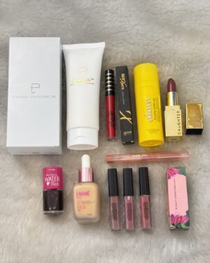 Bhumika Thakkar Instagram - Giveaway Alert!

Everything you would need to create an entire look. 

One of you will win all these products (pls do not email/DM asking for specific products/shades)

Dos
* Follow @bhumika_t and @bhumikaextra here on Instagram and turn on notifications 
* Like, comment, save and share this post (you can mention which product you are most excited about)
* Also add a note in this post, mentioning the product you are most excited about
* Tag two friends (more tags are not required and extra tags will not be counted)
* Engage (like, comment, share) with all of my content, major being sharing on stories and especially the newer content posted
* Subscribe to my YT channel (linked in bio), extra brownie points for engagement on YT

Dont’s
* DM ‘notice my efforts’, ‘hope I win’
* Spam or unnecessarily tag ppl randomly in every separate comment (only based on engagement)

Giveaway starts today and ends on 28th Feb, only for Indian residents. 

Yes, it’s on the basis of efforts and I will check!

If you unfollow after the giveaway, you will not be allowed to participate in any future giveaways.

Also do not DM on why you didn’t win and so and so won! Efforts is not based on how many comments or people you tagged, only based on engagement with my content, and I can see who is engaging regularly and who is doing it for giveaways. I will decide and I don’t want to sit and justify to anyone every single time the giveaway ends.

Also don’t keep sharing just the giveaway post, engagement is checked with all my content.

#giveawayindia #giveawayalert #giveaway2025 #makeupgiveaway #indiangiveaway #indianbeautyblogger #giveawaymakeup #contestindia #winmakeup #indianmakeup #indiamakeupgiveaway #2025giveaway 

{indian giveaway, makeup giveaway, makeup giveaway india}