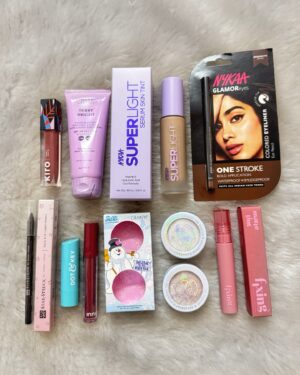 Bhumika Thakkar Instagram - Giveaway Alert!

Everything you would need to create an entire look. 

One of you will win all these products (pls do not email/DM asking for specific products/shades)

Dos
* Follow @bhumika_t and @bhumikaextra here on Instagram and turn on notifications 
* Like, comment, save and share this post (you can mention which product you are most excited about)
* Also add a note in this post, mentioning the product you are most excited about
* Tag two friends (more tags are not required and extra tags will not be counted)
* Engage (like, comment, share) with all of my content, major being sharing on stories and especially the newer content posted
* Subscribe to my YT channel (linked in bio), extra brownie points for engagement on YT

Dont’s
* DM ‘notice my efforts’, ‘hope I win’
* Spam or unnecessarily tag ppl randomly in every separate comment (only based on engagement)

Giveaway starts today and ends on 31st January, only for Indian residents. 

Yes, it’s on the basis of efforts and I will check!

If you unfollow after the giveaway, you will not be allowed to participate in any future giveaways.

Also do not DM on why you didn’t win and so and so won! Efforts is not based on how many comments or people you tagged, only based on engagement with my content, and I can see who is engaging regularly and who is doing it for giveaways. I will decide and I don’t want to sit and justify to anyone every single time the giveaway ends.

Also don’t keep sharing just the giveaway post, engagement is checked with all my content.

#giveawayindia #giveawayalert #giveaway2025 #makeupgiveaway #indiangiveaway #indianbeautyblogger #giveawaymakeup #contestindia #winmakeup #indianmakeup #indiamakeupgiveaway #2025giveaway 

{indian giveaway, makeup giveaway, makeup giveaway india}

P.S.: Winner is @payel_saha01 Congratulations!! Please email me your details, email id in bio